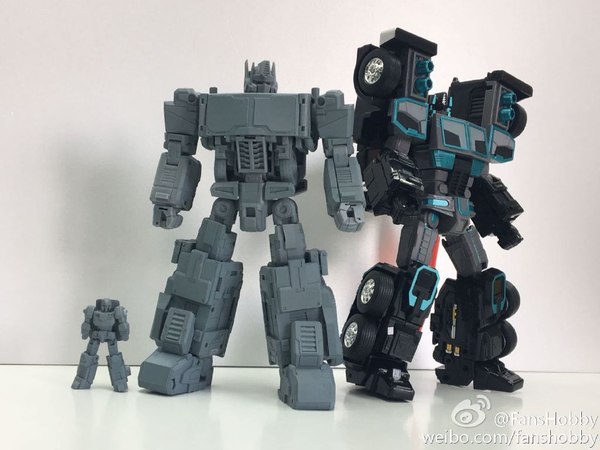 New Photos Of FansHobby Unofficial MP Scale Powermaster Optimus Prime Prototype  (1 of 5)